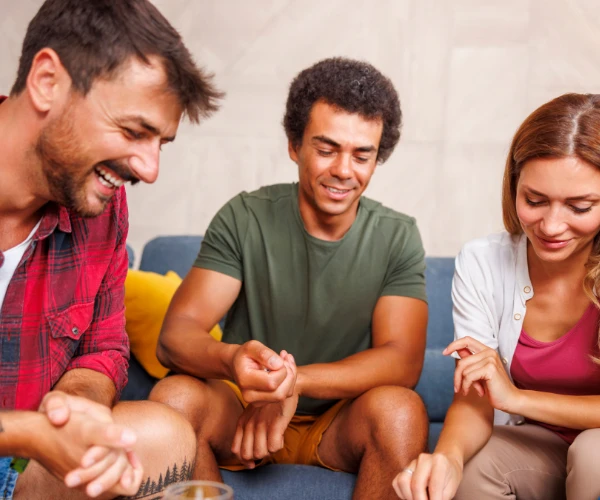 Društvena Igra Zanimljive Opšte Kulture zabava za društvo umesto asocijacija i cugopola